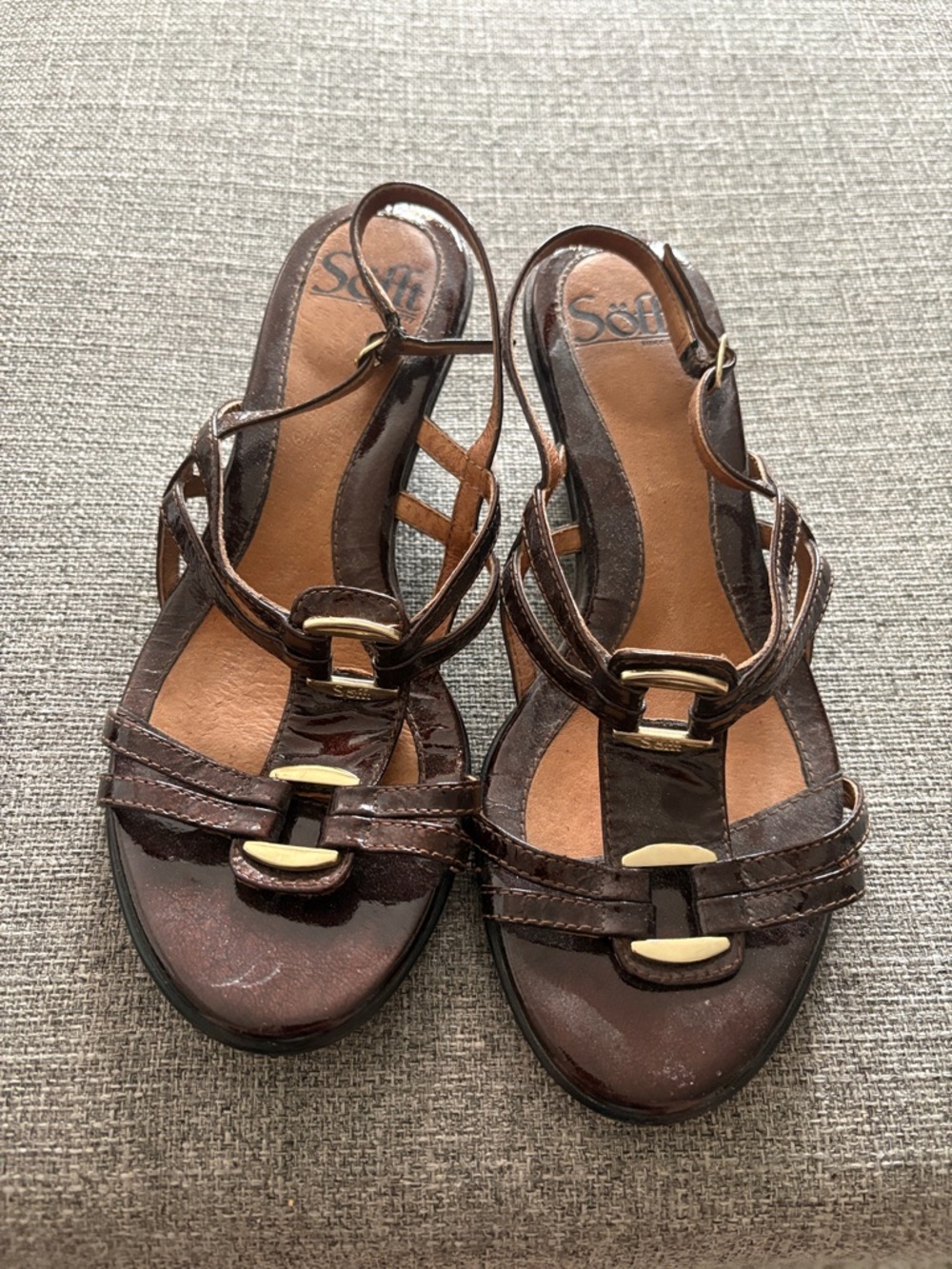 Sofft Brown Patent Leather Strappy Sandals with Gold Accents